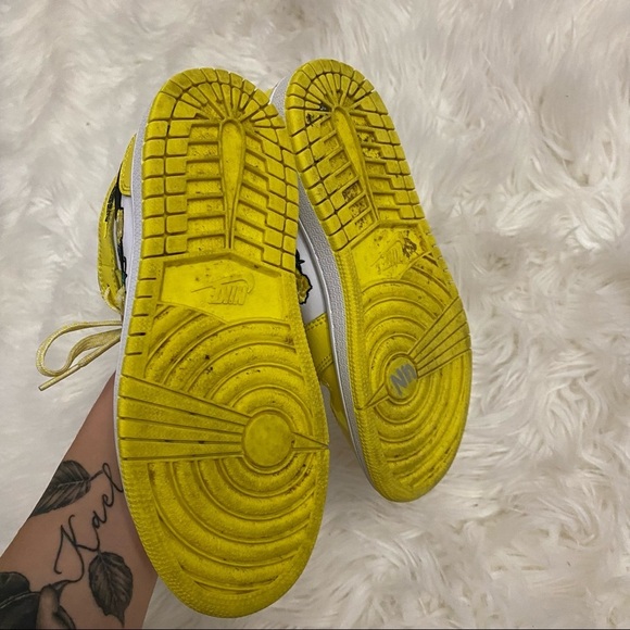 Jordan | 1 mid yellow floral dunks - Picture 4 of 6